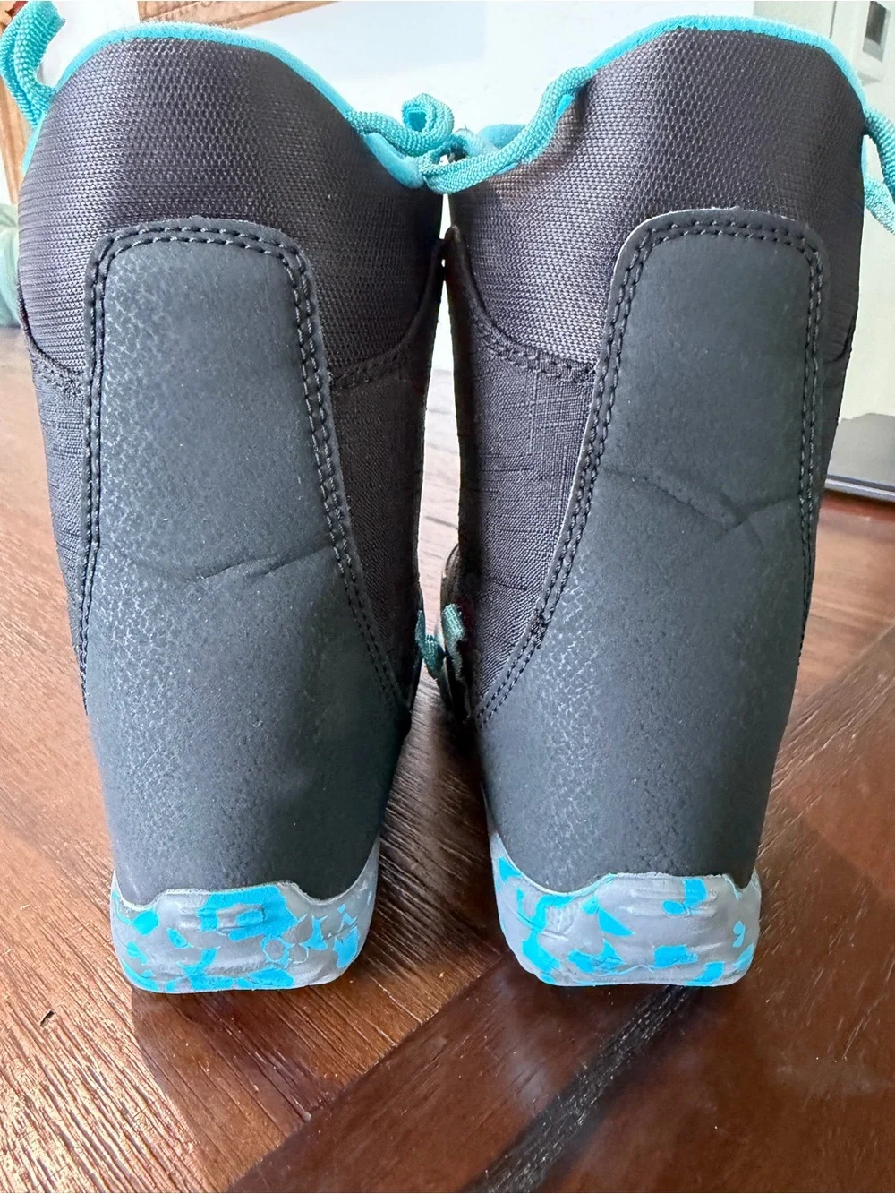 Burton Kids Black, Grey and Blue Snowboarding Boots Size Youth 13
